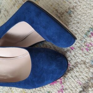 NWOT Barney's New York Blue Suede Pumps (sz 40)